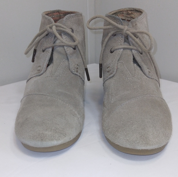 Tom's Desert Tan Genuine Suede Wedge Ankle Bootie Size 8.5 - Picture 12 of 17